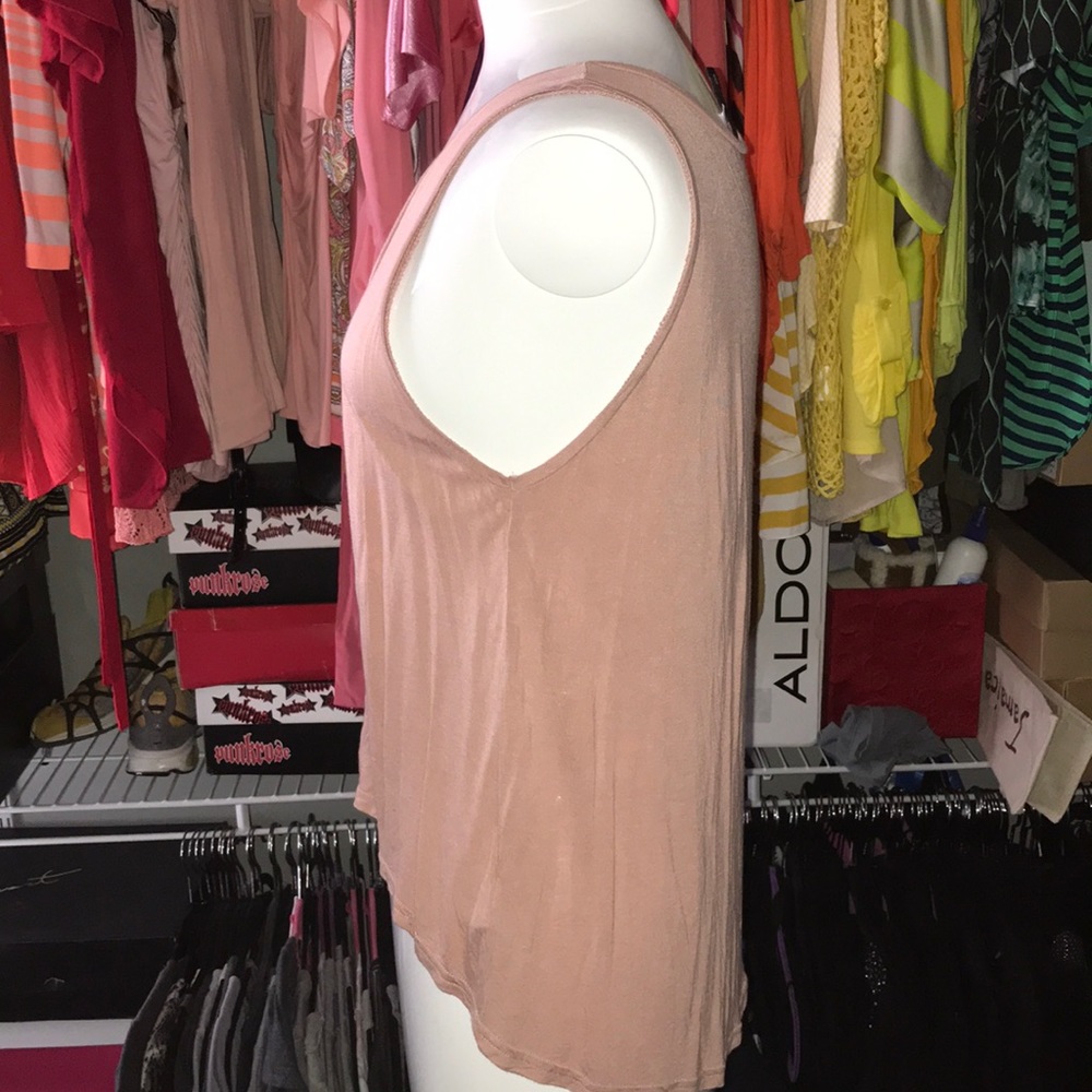 Powder pink button up tank - Picture 2 of 4